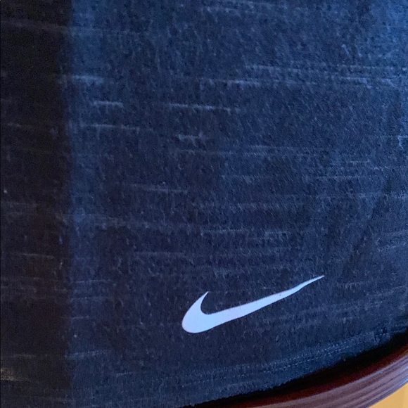 Nike Women's Dri Fit T shirt - Picture 3 of 10